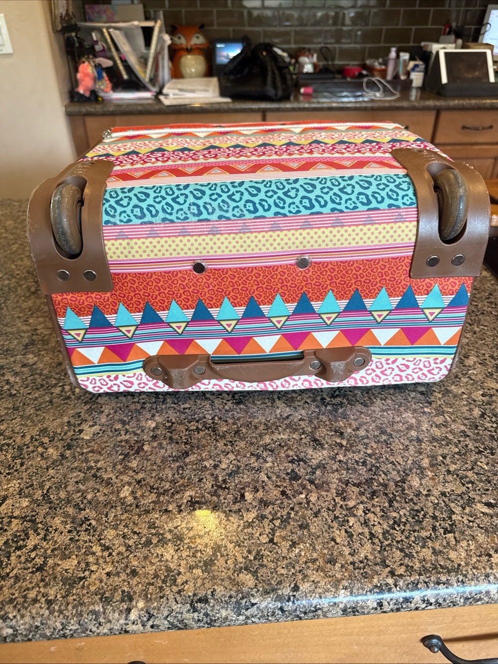 Lilly Bloom 15” Underseat travel rolling luggage carry on bag - Picture 6 of 16